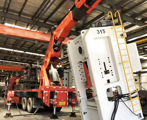 云和县提升工作效率，选择优质折臂吊租赁服务